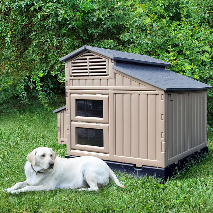 Snap Lock Dog House with Insulating Walls and Food Nook